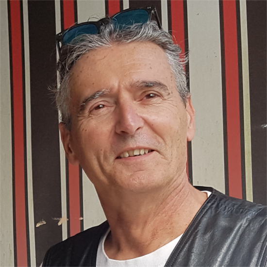 J&nbsp;Christophe&nbsp;J.